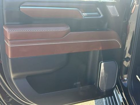 Used 2025 GMC Sierra 2500 Denali Ultimate image 14