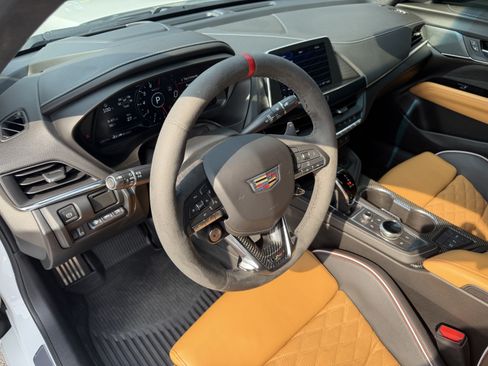 Used 2022 Cadillac CT4 V Blackwing w/ Technology Package RWD image 4