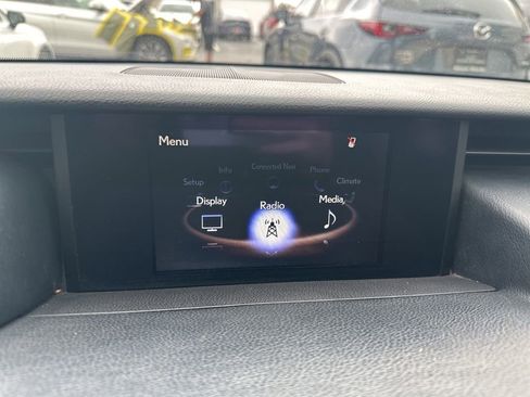 Used 2017 Lexus IS 200t RWD image 10
