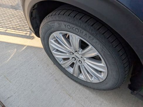 Used 2020 Ford Explorer Limited AWD/4WD image 9