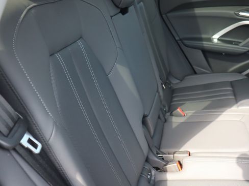 Used 2025 Audi Q5 Prestige AWD/4WD image 24
