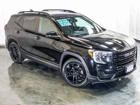 Certified 2022 GMC Terrain SLE w/ Driver Convenience Package image 6