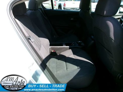 Used 2013 Chevrolet Volt FWD image 15