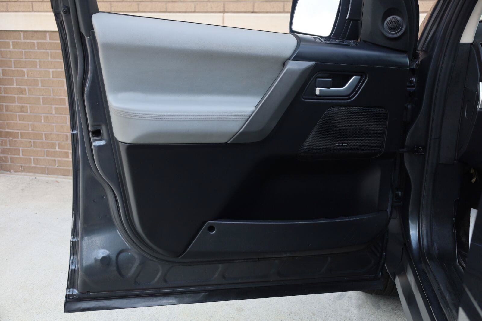Used 2010 Land Rover LR2 HSE AWD/4WD image 14