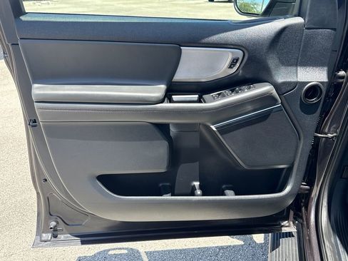 Used 2025 Ford Expedition Active RWD image 13