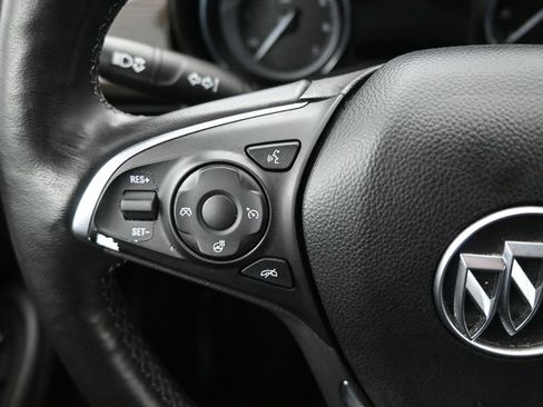 Used 2020 Buick Envision Essence image 19