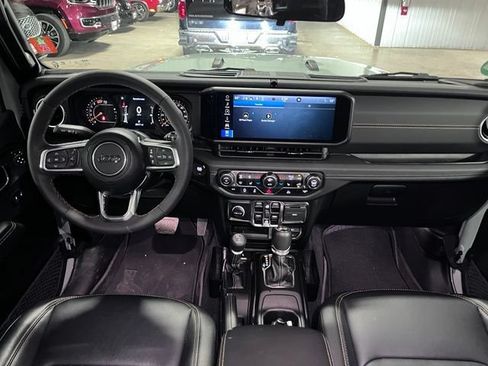 Used 2024 Jeep Wrangler Unlimited Sahara w/ Dual Top Group AWD/4WD image 29
