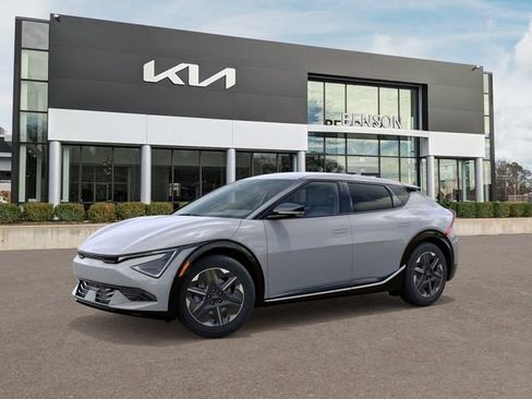 New 2026 Kia EV6 Light AWD/4WD image 4
