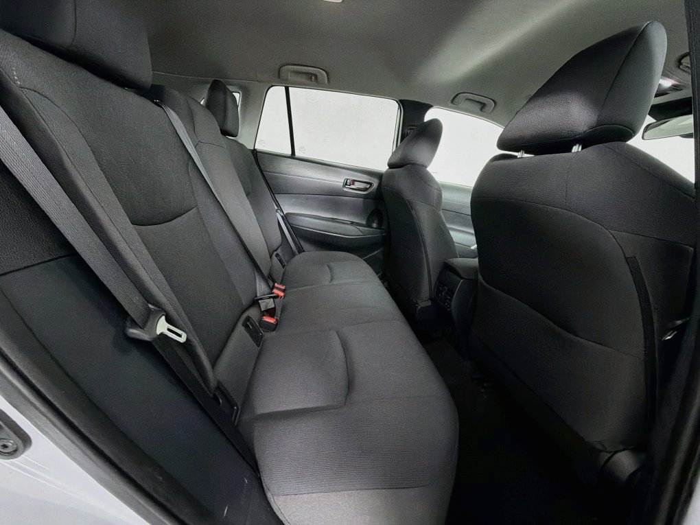 Used 2023 Toyota Corolla Cross LE FWD image 28
