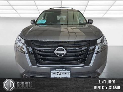 New 2025 Nissan Pathfinder SV w/ Black Appearance Package image 8