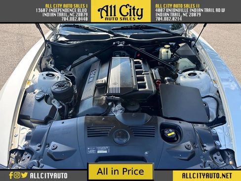 Used 2005 BMW Z4 2.5i image 33