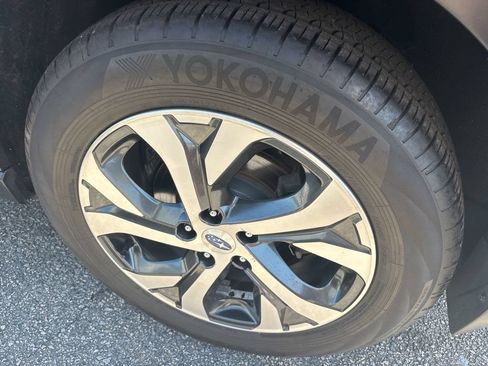 Used 2022 Subaru Outback Limited AWD/4WD image 11