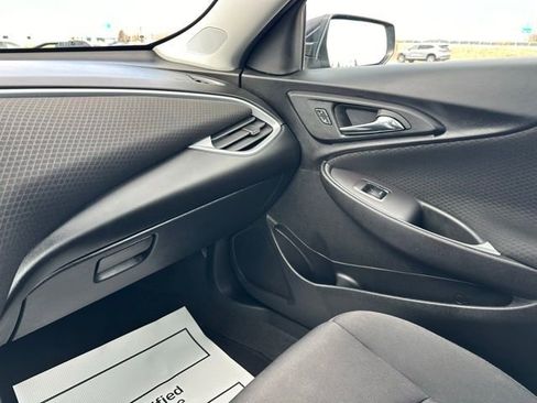 Used 2023 Chevrolet Malibu LT image 28