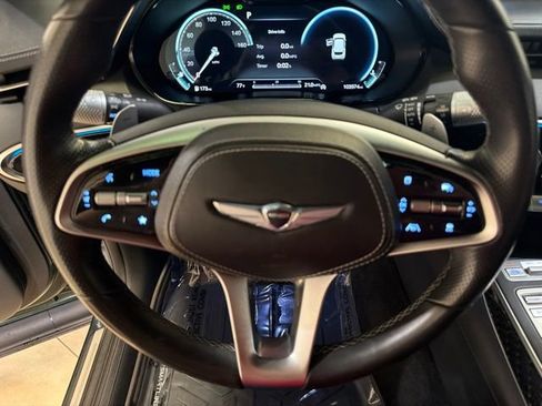 Used 2022 Genesis GV70 3.5T Sport w/ Sport Prestige Package AWD/4WD image 13