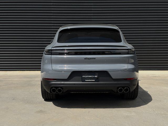 Certified 2026 Porsche Cayenne Coupe AWD/4WD image 6