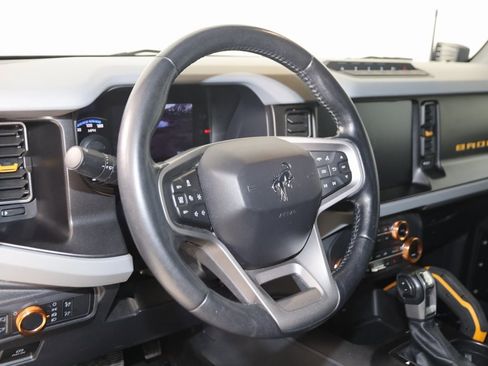 Used 2021 Ford Bronco Badlands image 6