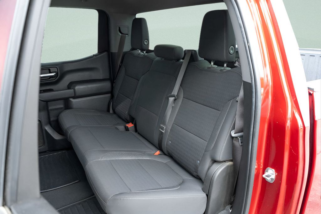 Used 2022 Chevrolet Silverado 1500 LT AWD/4WD image 15