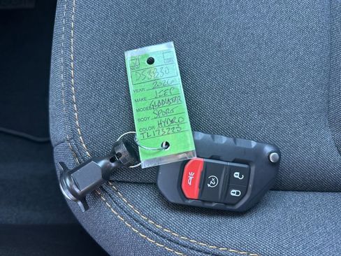 New 2026 Jeep Gladiator Sport AWD/4WD image 35