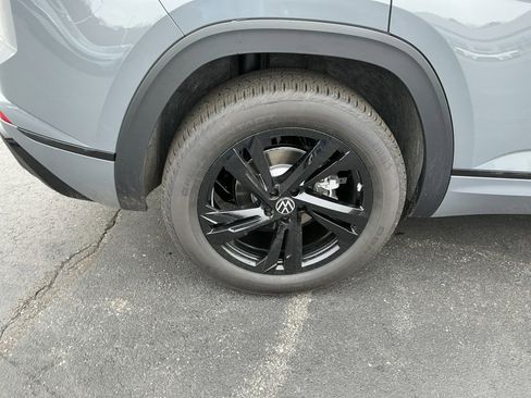 New 2026 Volkswagen Atlas Cross Sport SEL R-Line image 23