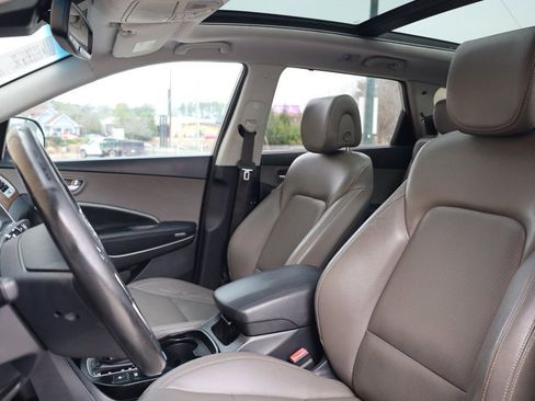 Used 2017 Hyundai Santa Fe FWD w/ SE Ultimate Tech Package 03 image 18