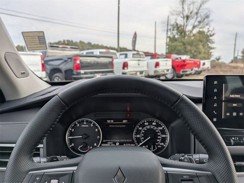 New 2026 Mitsubishi Outlander SE image 30