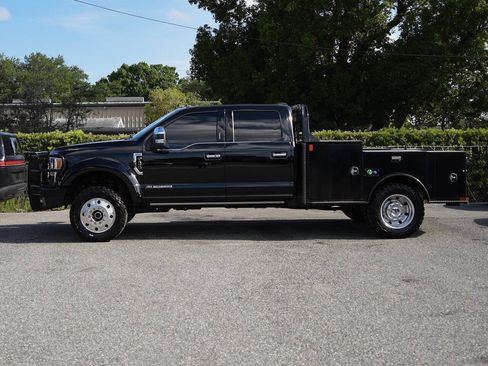 Used 2022 Ford F450 Platinum w/ FX4 Off-Road Package AWD/4WD image 6