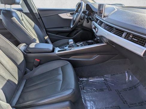 Used 2017 Audi A4 2.0T Premium image 23