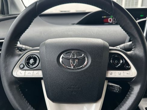 Used 2017 Toyota Prius Prime Advanced image 26