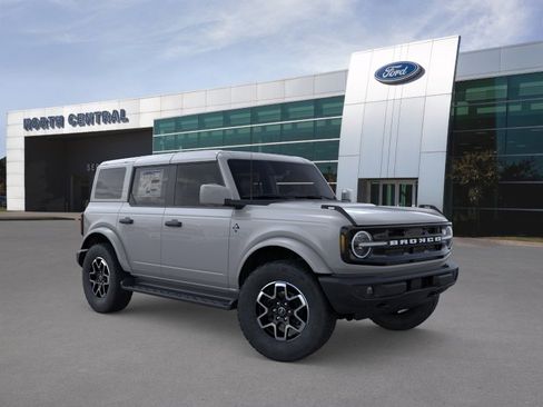New 2026 Ford Bronco Outer Banks AWD/4WD image 7