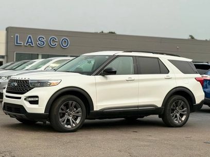 Certified 2023 Ford Explorer XLT w/ Equipment Group 202A