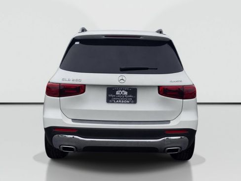 New 2026 Mercedes-Benz GLB 250 4MATIC image 5