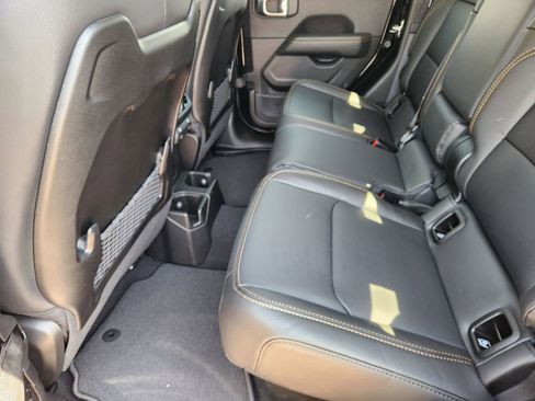 New 2026 Jeep Gladiator Sport image 21