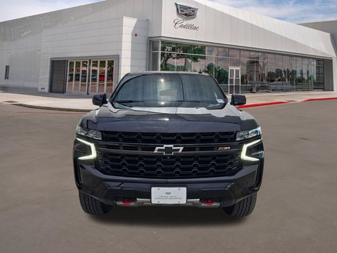 Used 2024 Chevrolet Tahoe Z71 w/ Luxury Package AWD/4WD image 2