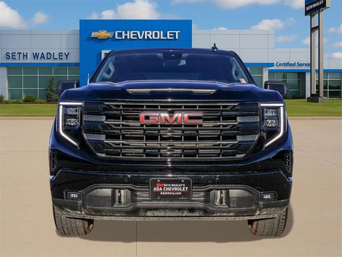 Used 2024 GMC Sierra 1500 Elevation image 2