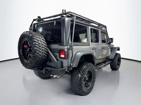 Used 2018 Jeep Wrangler Unlimited Rubicon AWD/4WD image 7