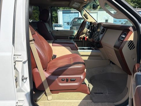 Used 2014 Ford F350 King Ranch w/ FX4 Off-Road Package AWD/4WD image 15
