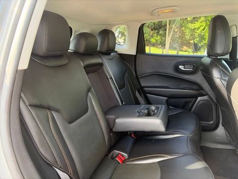 Used 2020 Jeep Compass Limited AWD/4WD image 29