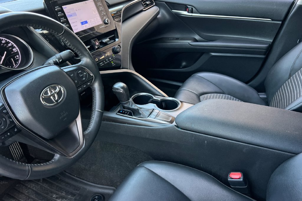 Used 2024 Toyota Camry SE FWD image 12