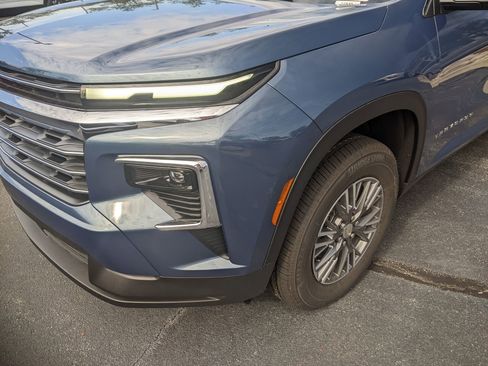 New 2026 Chevrolet Traverse LT w/ Driver Confidence Package image 10