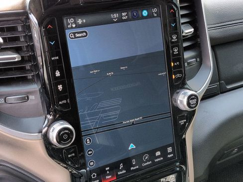 Used 2024 RAM 2500 Laramie image 8