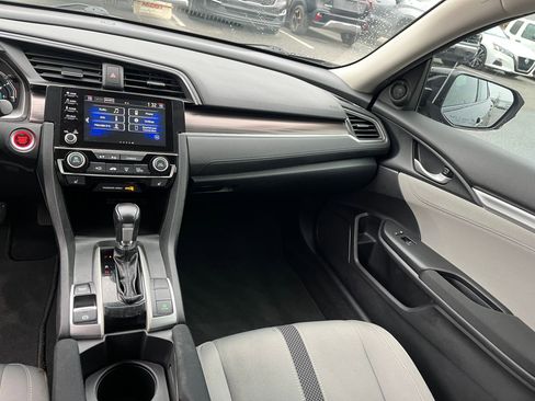 Used 2019 Honda Civic EX image 22