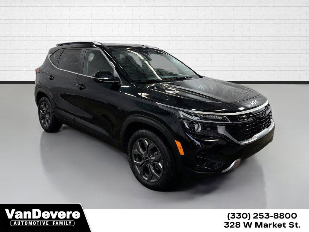 Used 2024 Kia Seltos S AWD/4WD image 1