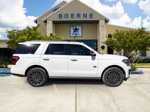 Used 2024 Ford Expedition King Ranch RWD image 6