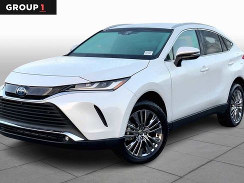 Used 2023 Toyota Venza Limited image 1