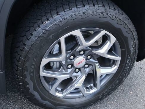New 2026 GMC Sierra 1500 SLE w/ Preferred Package AWD/4WD image 27