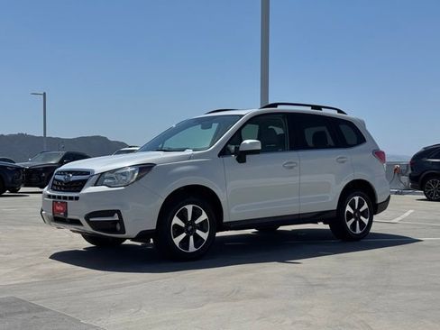 Used 2017 Subaru Forester 2.5i Limited w/ Popular Package #2 AWD/4WD image 7