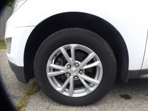 Used 2017 Chevrolet Equinox LT w/ Convenience Package FWD image 23