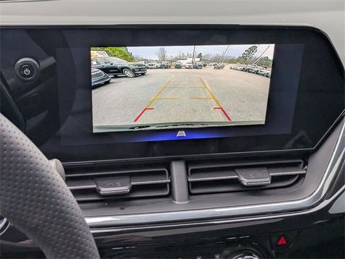New 2026 Chevrolet Trax RS w/ Sunroof Package image 19