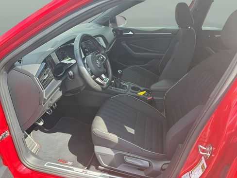 Used 2019 Volkswagen Jetta GLI FWD image 11