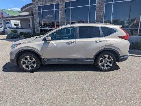Used 2018 Honda CR-V EX image 2